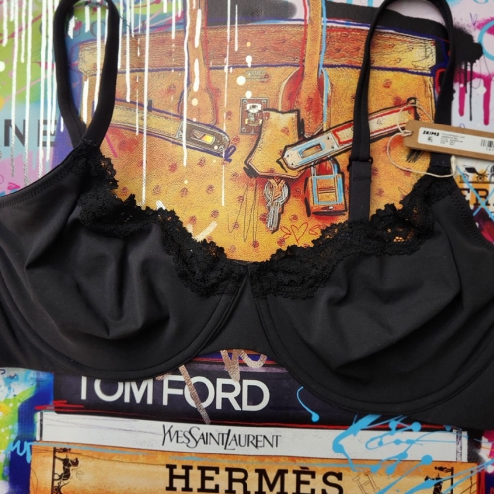 SKIMS Charcoal Lace Detail Bra
